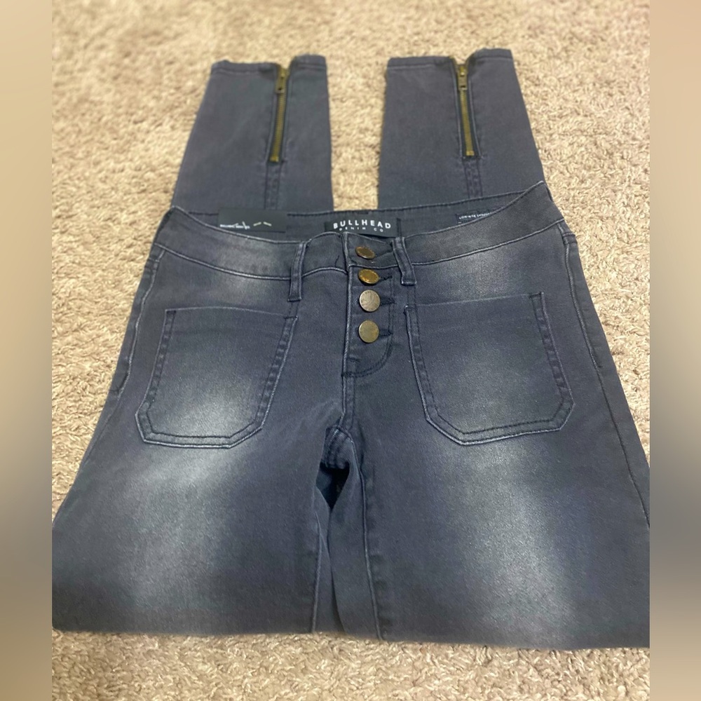 Pacsun Bullhead black jeans low rise skinniest zippers size 25 Moto